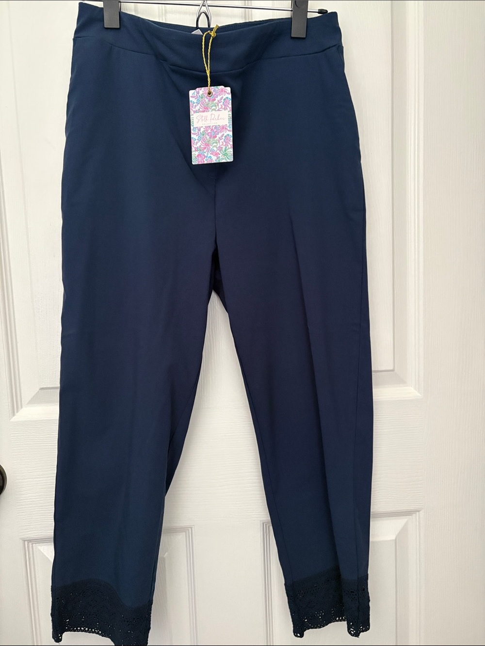 STELLA PARKER NAVY CROP PANTS/LACE BOTTOMS/NWT/Medium